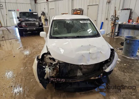 2008 Nissan Versa S z USA, uszkodzony, nr VIN 3N1BC13EX8L361248